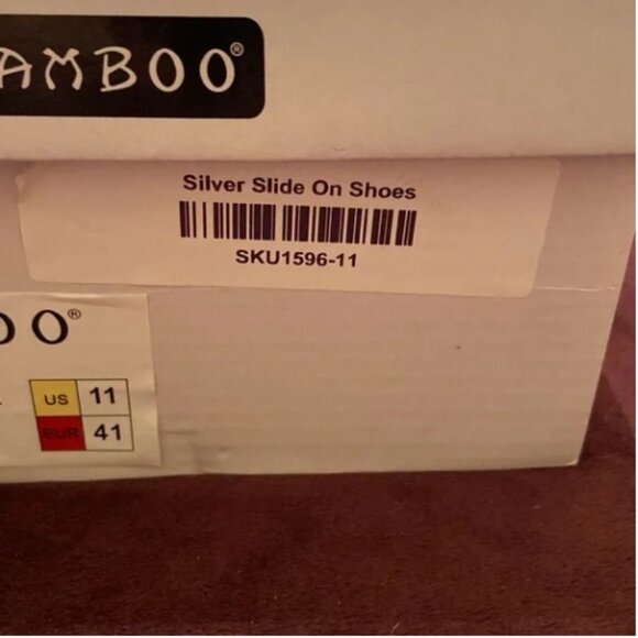 Bamboo Silver Glitter Low Top Slip On Sneaker - Size 11/41 - Picture 7 of 8